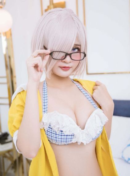 完美的她