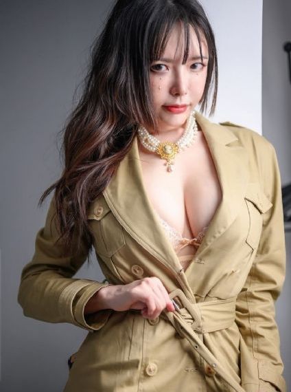 商务旅行戴绿帽女老板同房
