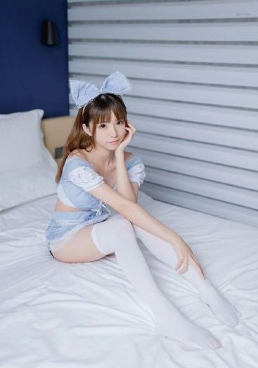 紧身衣女郎