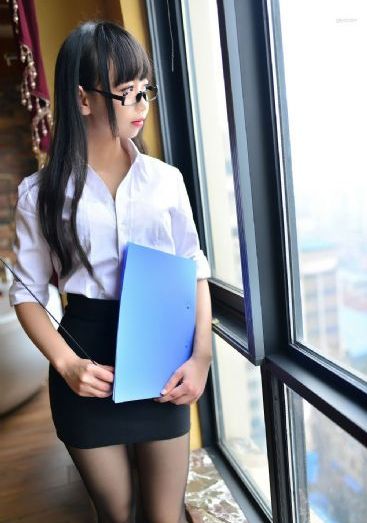 《女教师》未删减